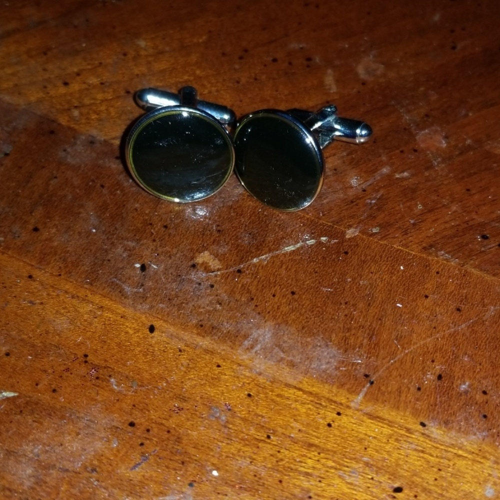Cufflinks - Picture 2 of 3